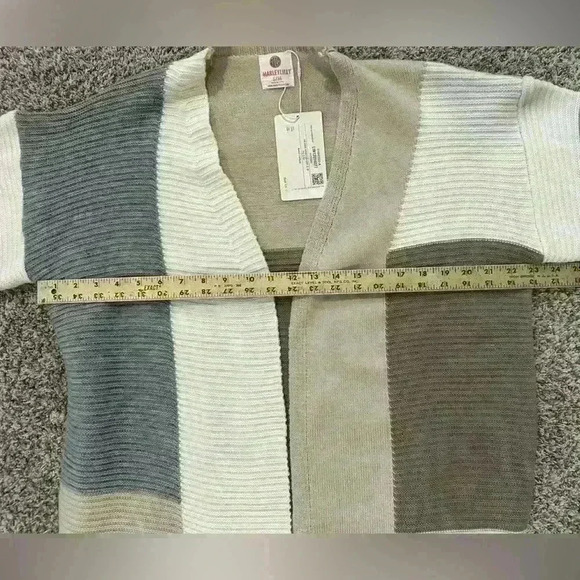 Color‎ Block Open Cardigan with Kimono Sleeves - Picture 7 of 8